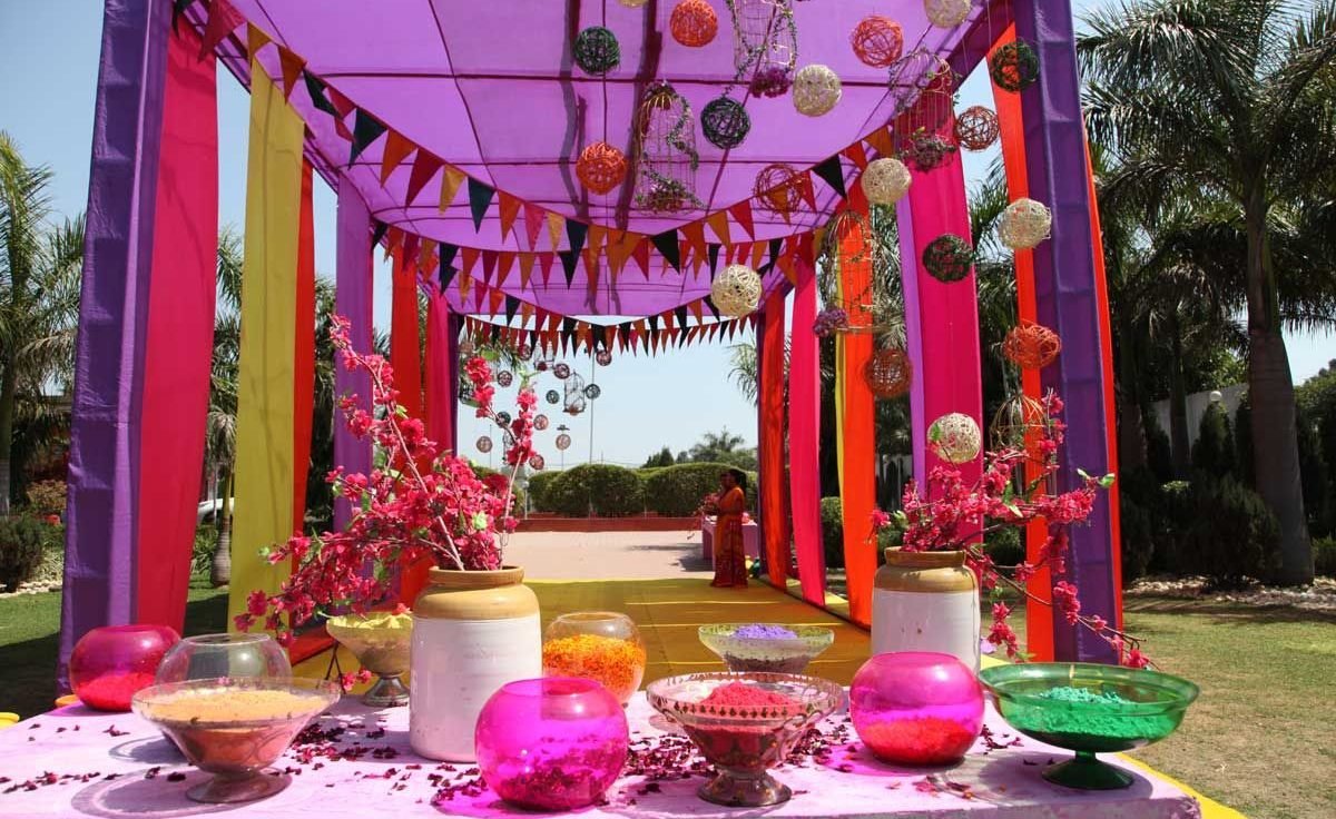 Decorations & Festival Items